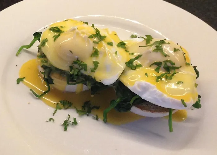 לינה וארוחת בוקר Damson קזיק