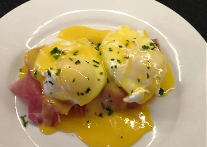 Damson לינה וארוחת בוקר קזיק