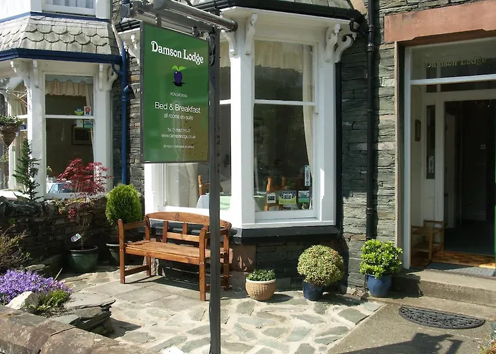 לינה וארוחת בוקר Damson קזיק